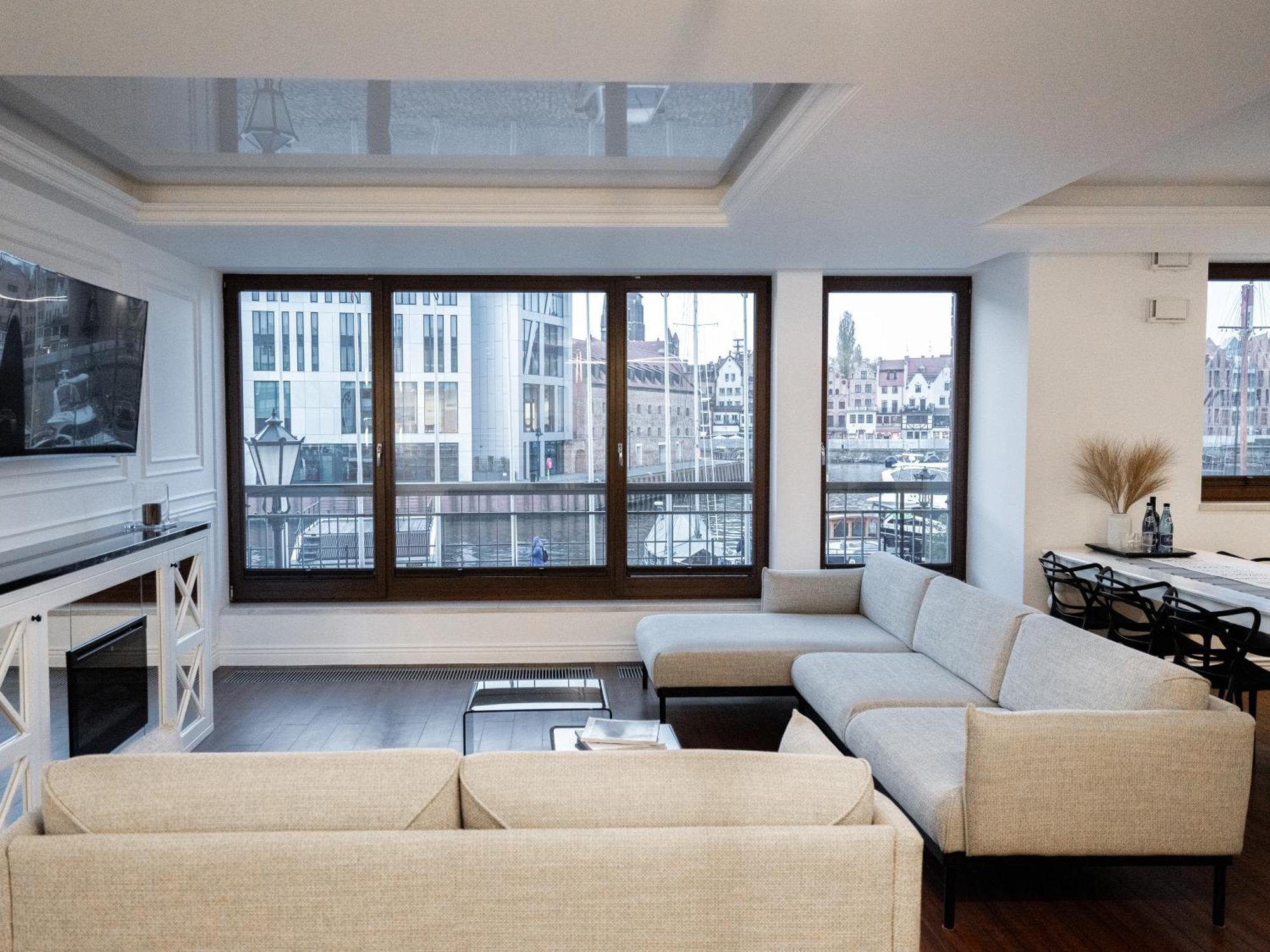 Suite Szafarnia Prime Location Gdansk Ngoại thất bức ảnh